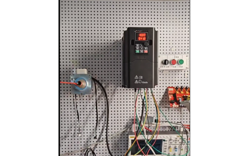 变频器多段速怎么用？